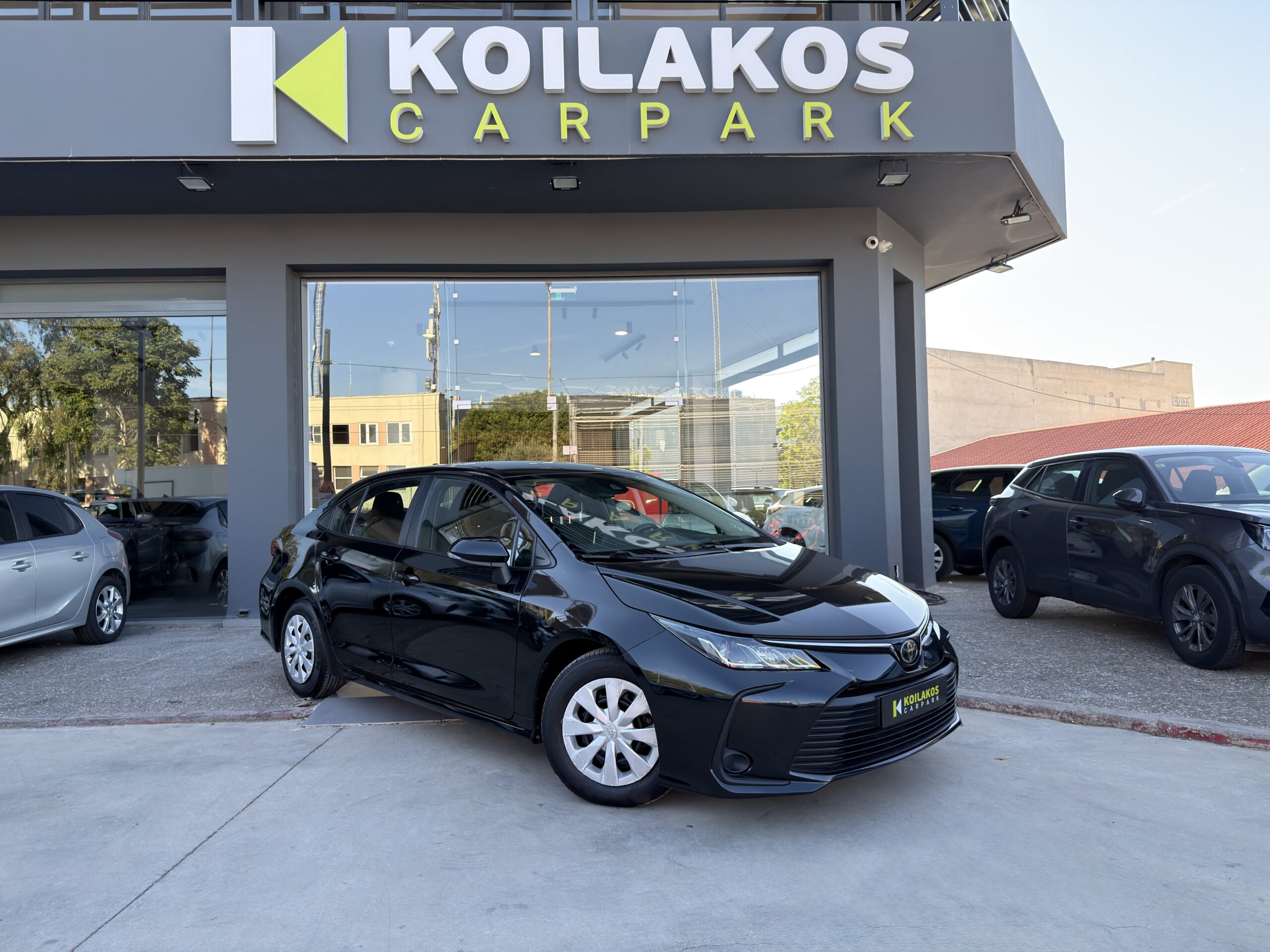 Toyota Corolla 2021 1.5 SEDAN LIVE 125Hp 3πλή Εγγύηση